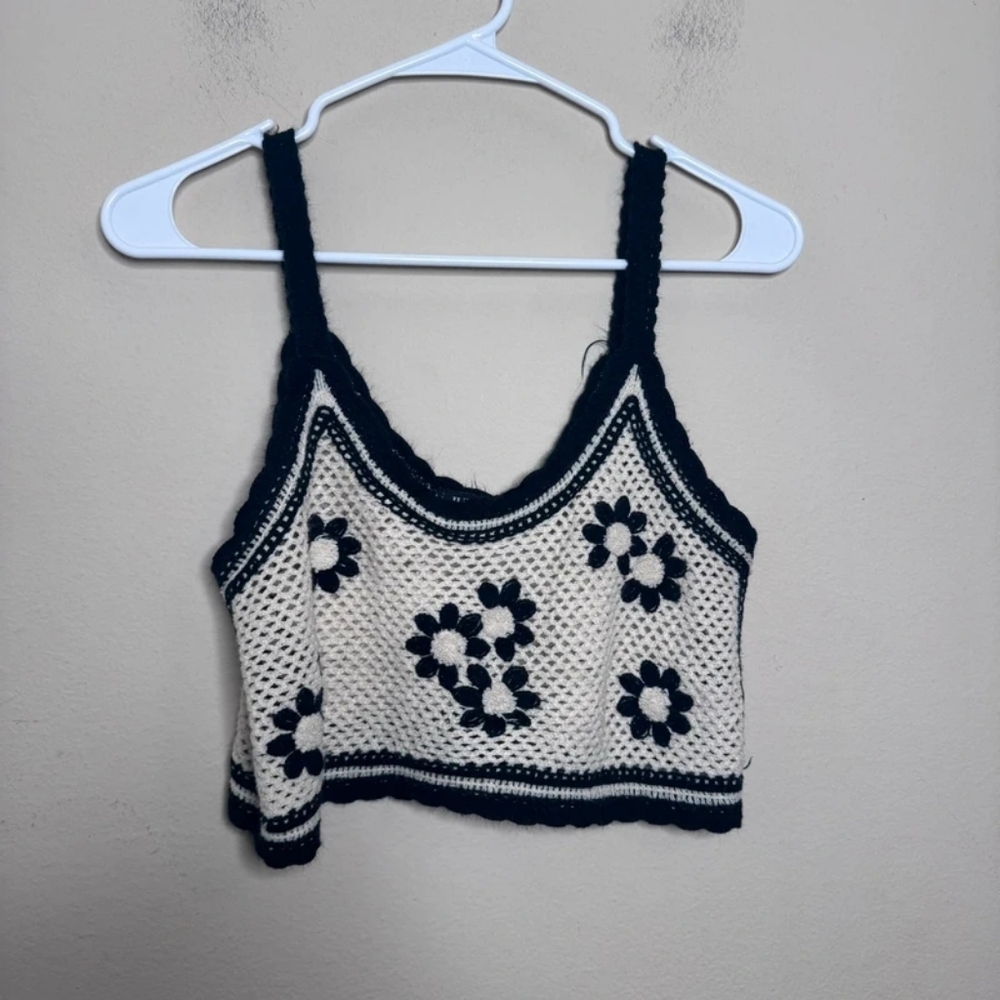 Crochet Floral Crop Top